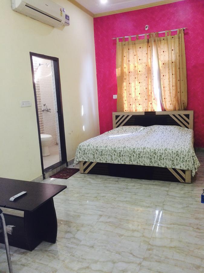 Vinayak Palace Otel Mathura Dış mekan fotoğraf
