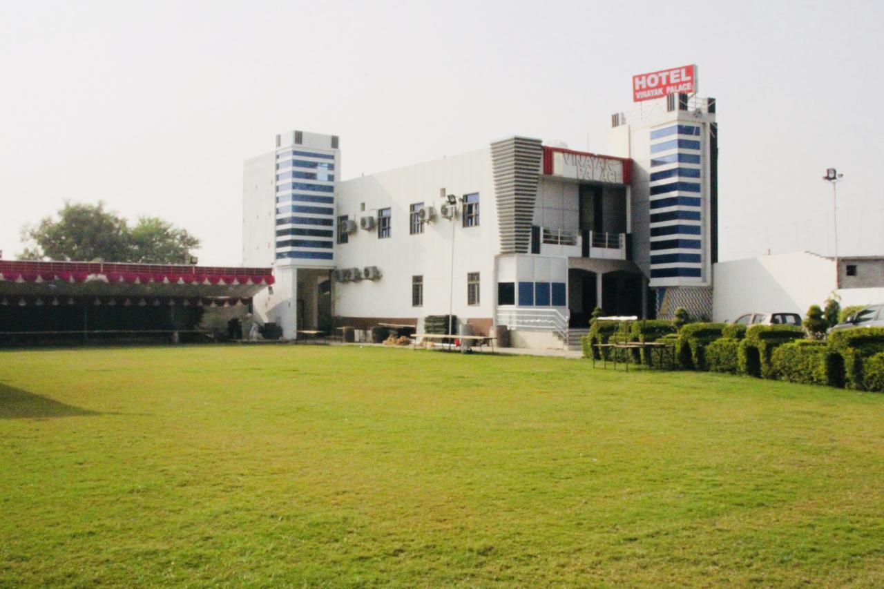 Vinayak Palace Otel Mathura Dış mekan fotoğraf