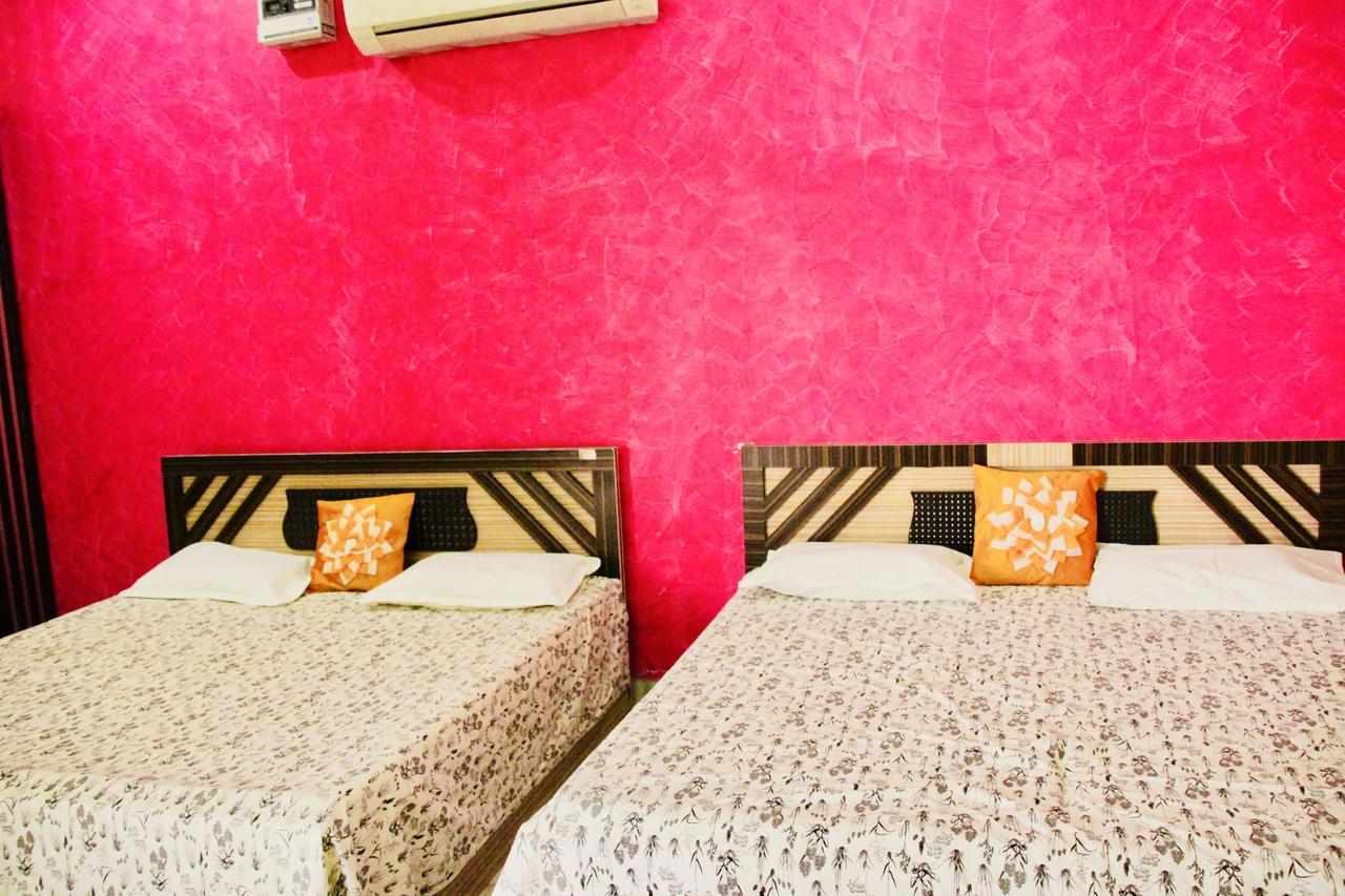 Vinayak Palace Otel Mathura Dış mekan fotoğraf